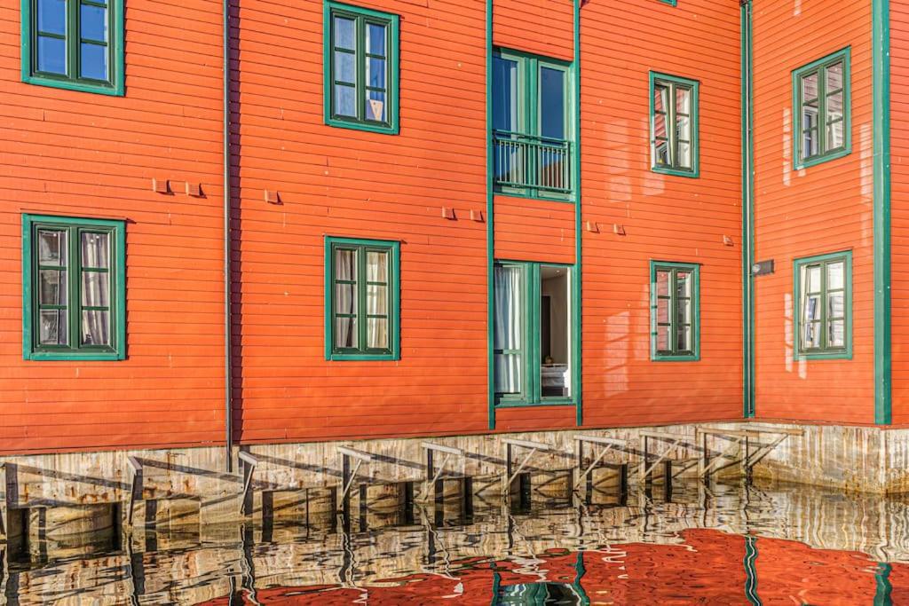 Ocean-View Haven: Take A Swim From Your Window! Bergen Exteriör bild