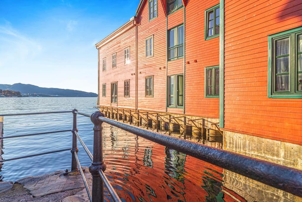 Ocean-View Haven: Take A Swim From Your Window! Bergen Exteriör bild